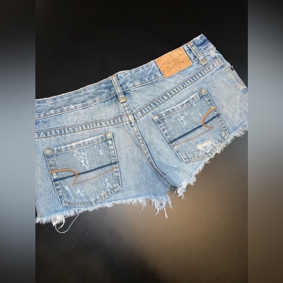 American Eagle Blue Cheeky Cutoff  Shorts Size 6 EUC - Picture 6 of 9